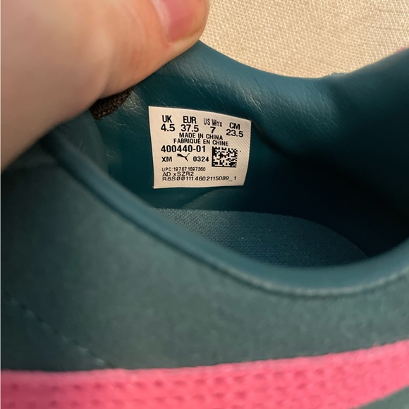 Puma tennis shoes, blue & pink size US 7 - Picture 4 of 4